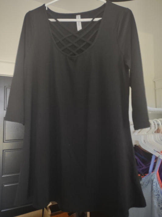 Crisscross Black Basic Top