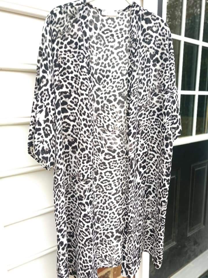 Snow Leopard Kimono