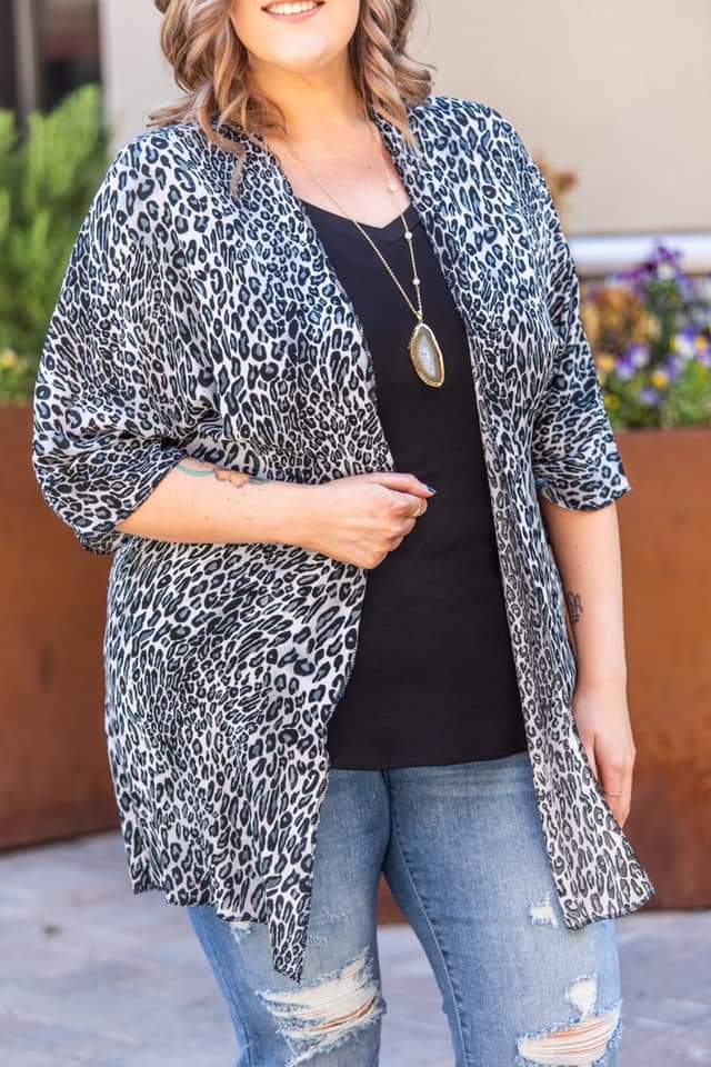 Snow Leopard Kimono