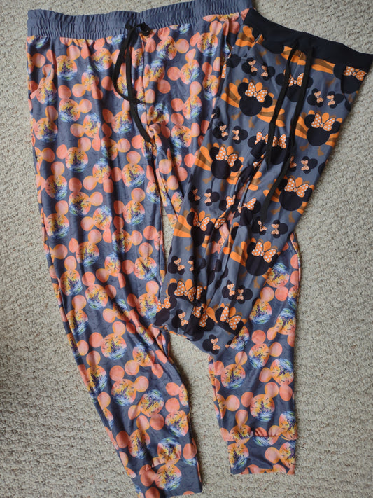 SINGLE PIECE Turkey Ear Joggers - Kids' Size S/M